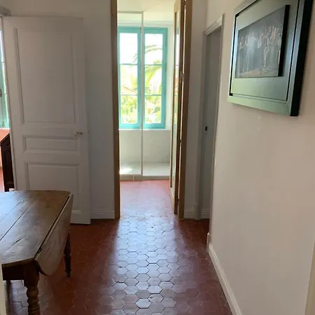 Jacqueline * لا سين سور مير