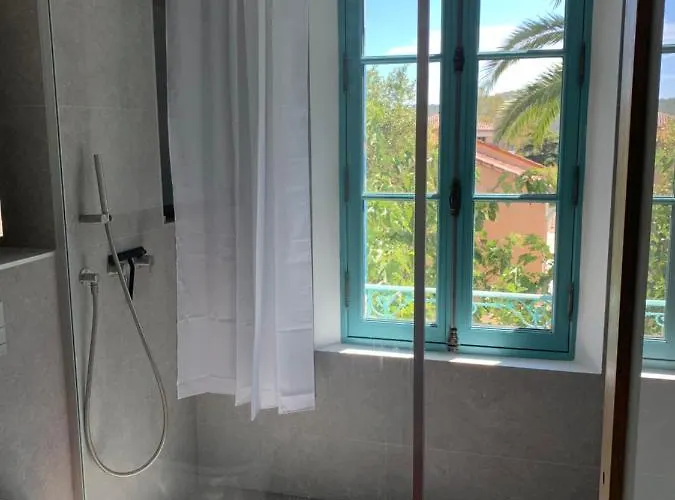 Jacqueline Apartman *